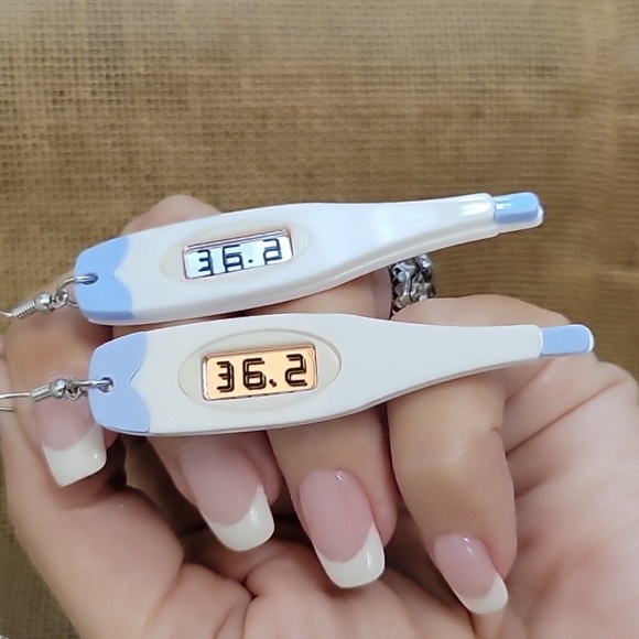 THERMOMETER EARRINGS - Picture 1 of 6